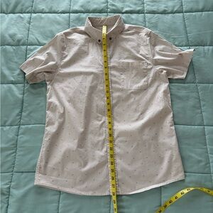 Vuori Men's Short Sleeve button down Shirt